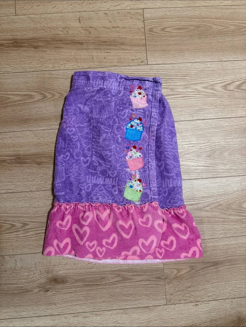 Justice Lilac and Purple Plush Velcro Towel Wrap with Cupcakes